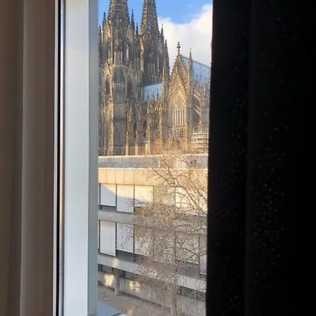 Domblick! Wunderschone In Der City Lejlighed Köln